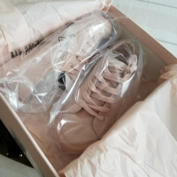 JustFab Blush Morina Sneaker - Picture 4 of 8